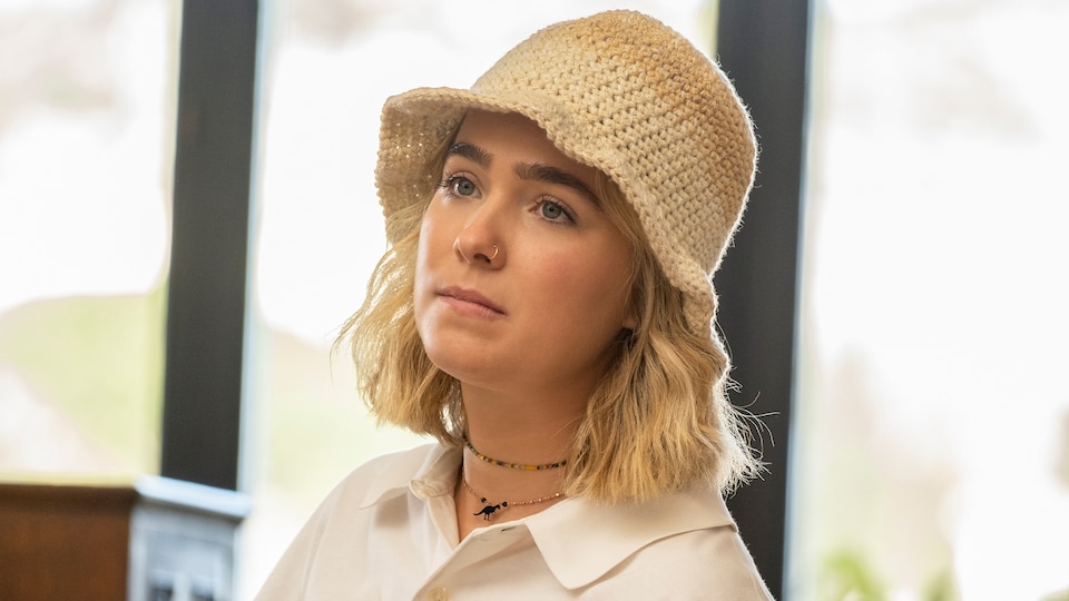 Portia played by Haley Lu Richardson on The White Lotus - Official ...